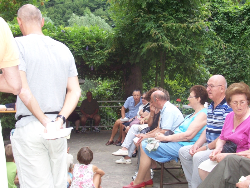  Image name: Estate142.jpg 
 width: 801 pixel 
 height: 602 pixel 
 Size: 439708 bytes 
 Click to enlarge 